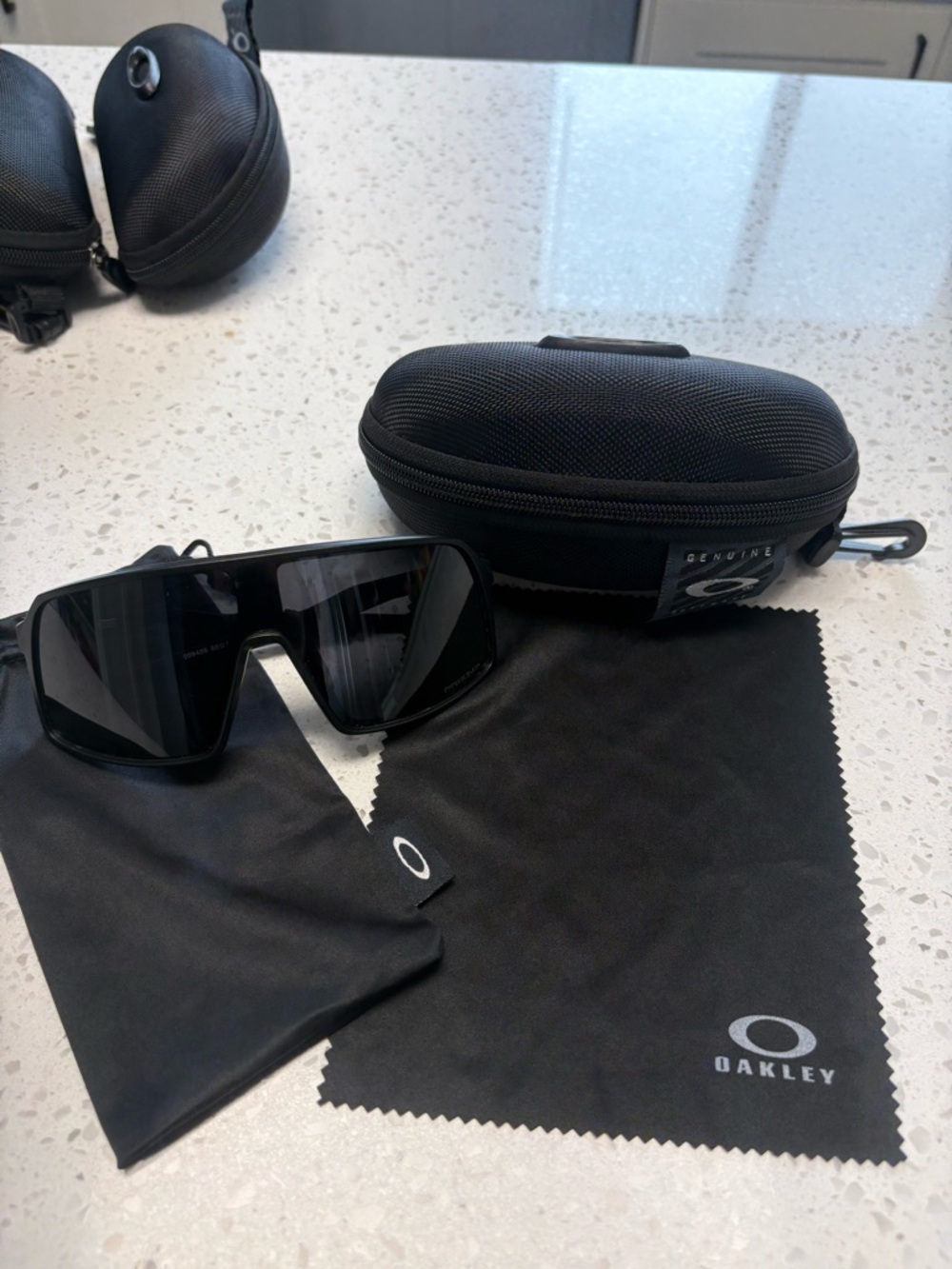 Oakley Black Sutro Sunglasses with Black Case and Cloth